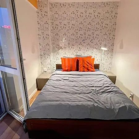Orange Metro Fast Wifi 1Gbs Big Tv Hbo Appletv Apartment Warsaw Exterior photo